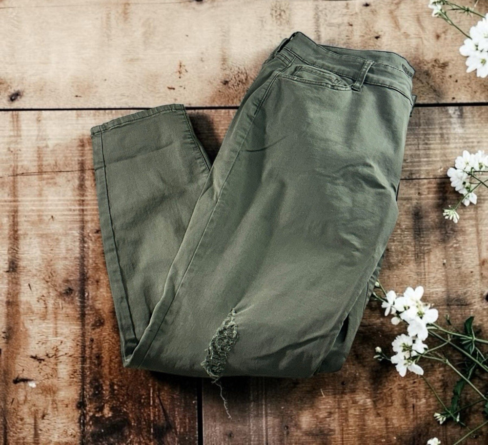 Arizona Jean Co. Dark Green Jegging Jeans Sz 18 Plus Distressed 28" Inseam